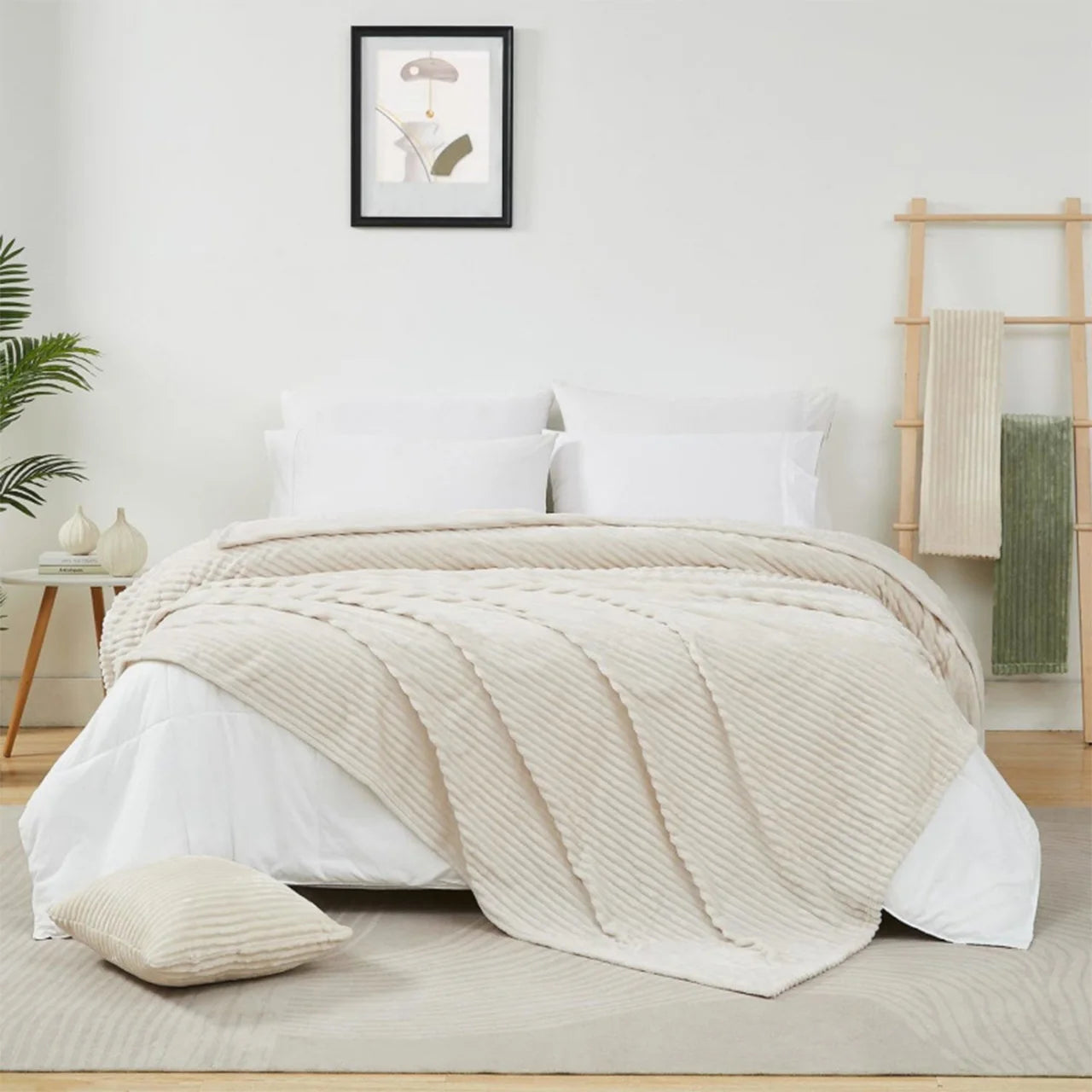 VIRAL striped blanket
