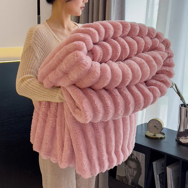 VIRAL striped blanket