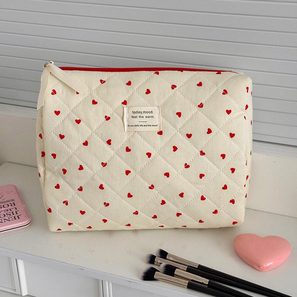 Quilted Aesthetic Makeup Bag 💗