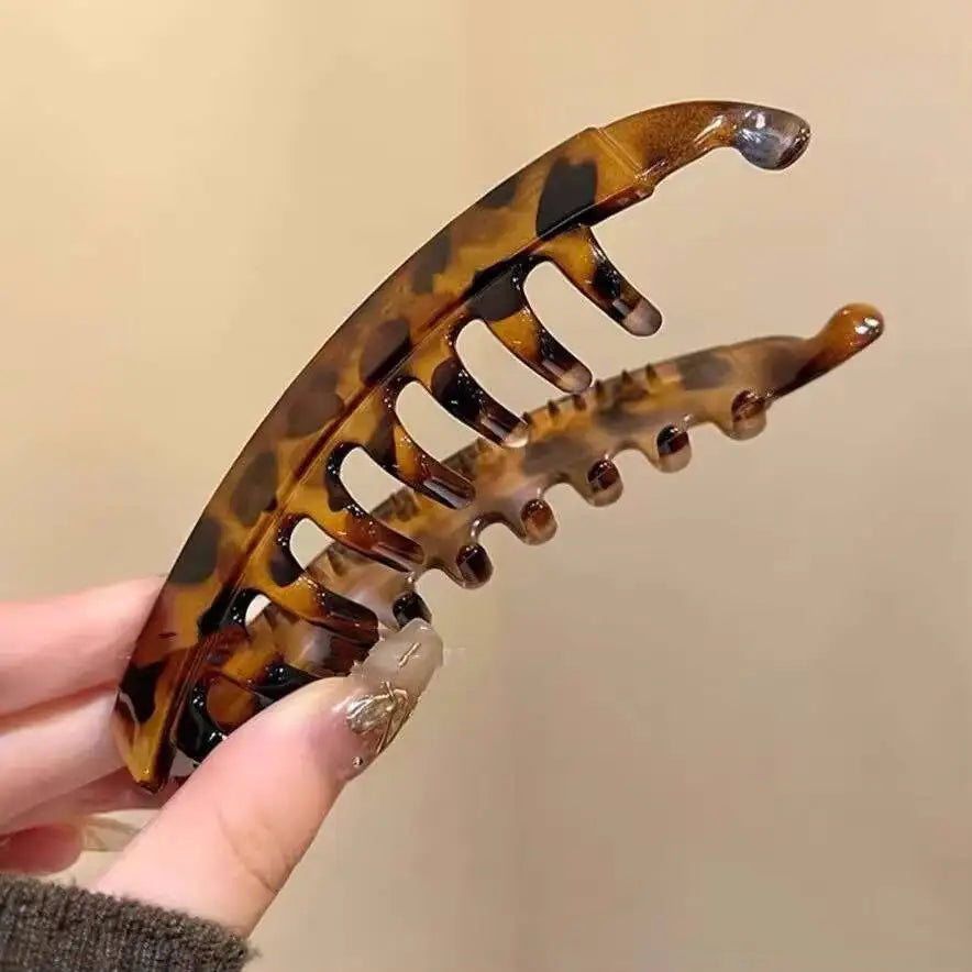 Tortoiseshell Banana Hair Clip 🐢✨
