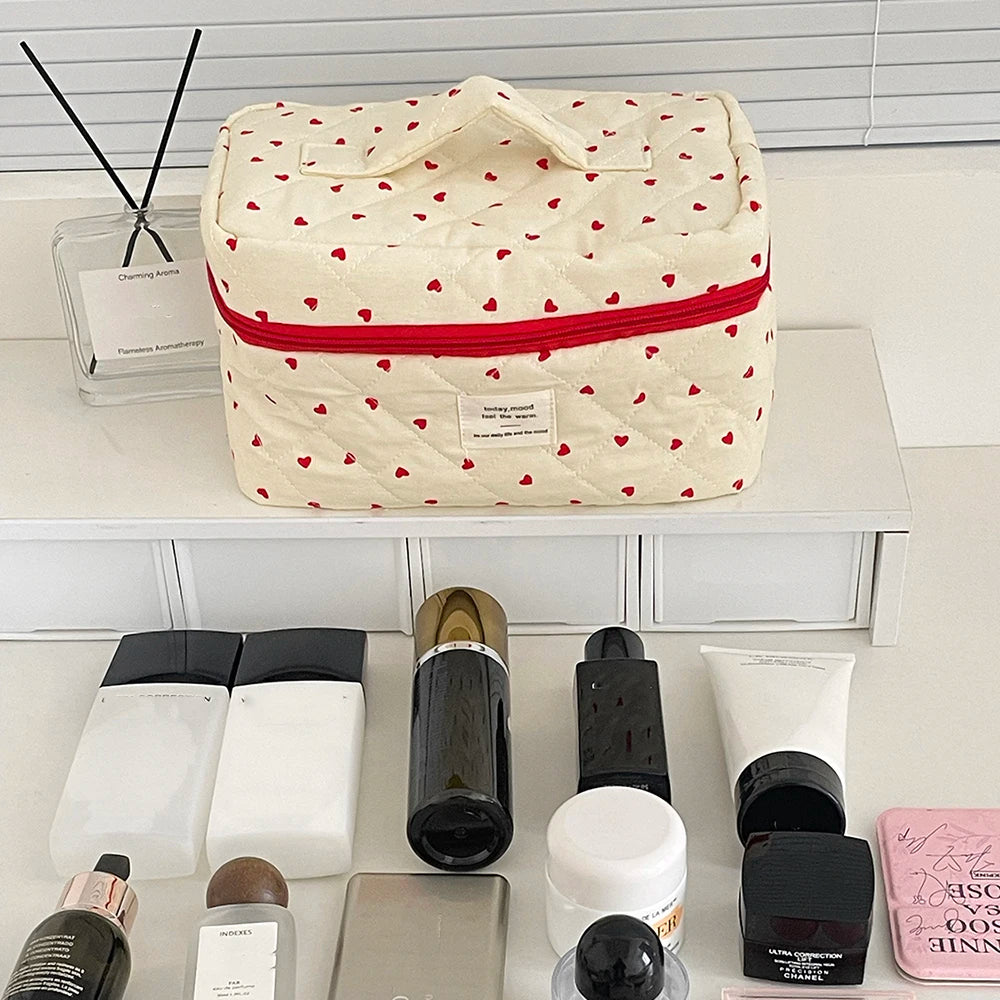 Quilted Aesthetic Makeup Bag 💗