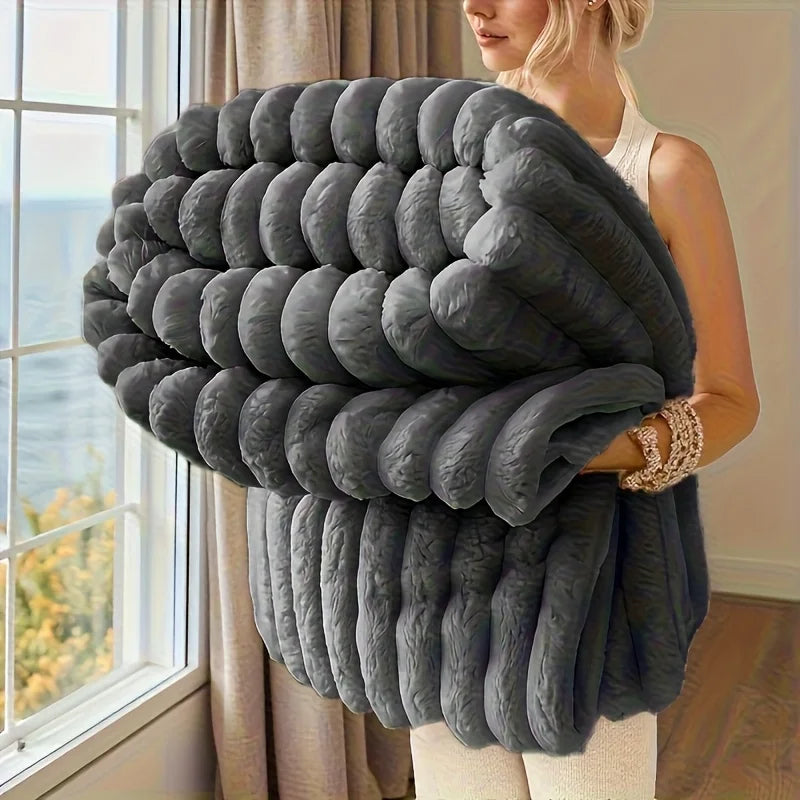 VIRAL striped blanket