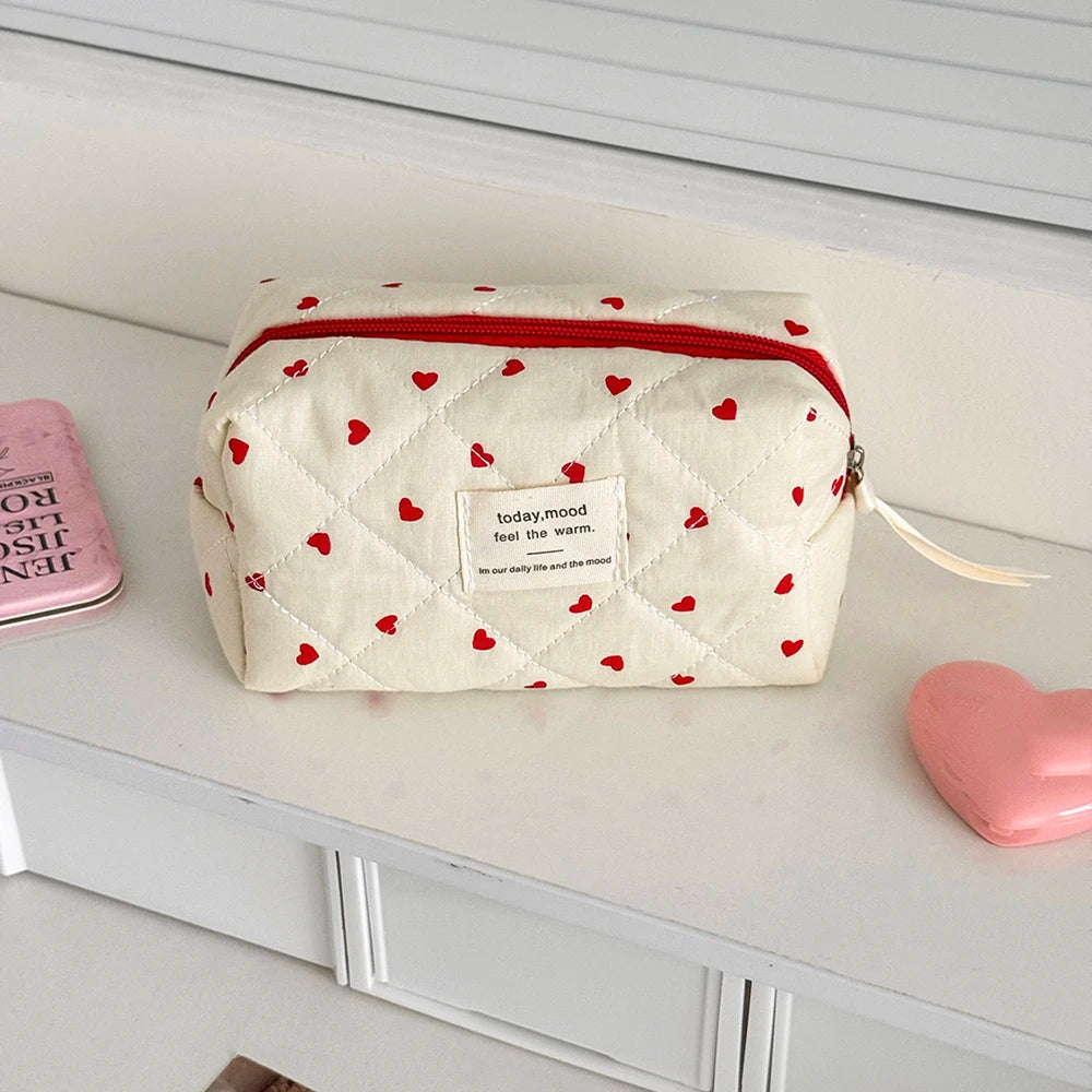 Quilted Aesthetic Makeup Bag 💗